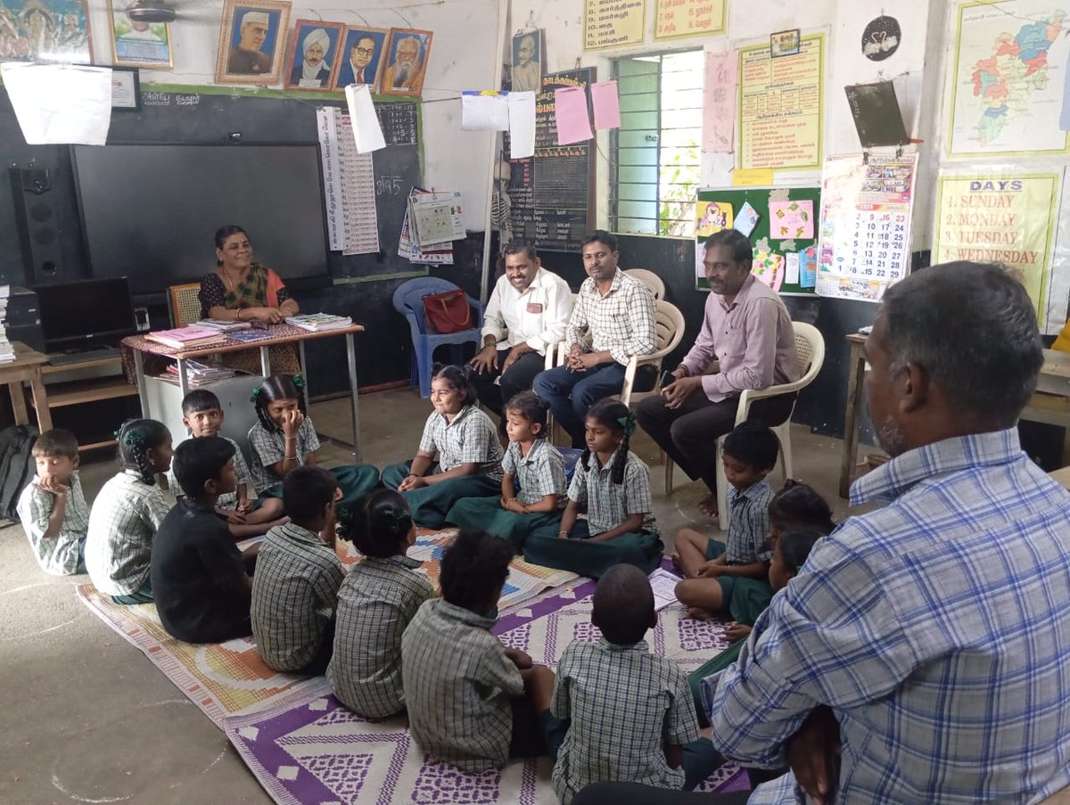 NSSGRT1TVLR's tweet image. GRT COE proudly conducted a meaningful Library Book Donation Programme on 19th November 2025 at the Government Panchayath Union Primary School Methinipuram #LibraryWeek2025 #BookDonationDrive #GRTCollegeOfEducation #ReadingCulture #GRTCOE #EducationForAll #JoyOfReading #tiruttani