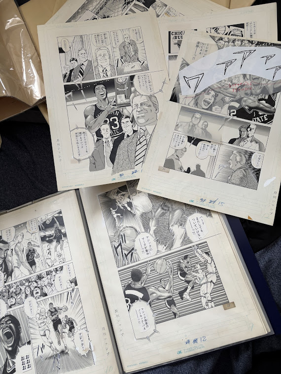 JapanComicArtExpo2025Winter 近づいてまいりました
コミッション以外の販売ご紹介～。
月刊少年ジャンプ誌上での好評連載作品『NBA STORY』の生原稿 1ページ2万円で売ります。
生原稿は1話から3話まで好きなページを早い者勝ちで!!
11月30日(日)科学技術館でお待ちしております❣ 