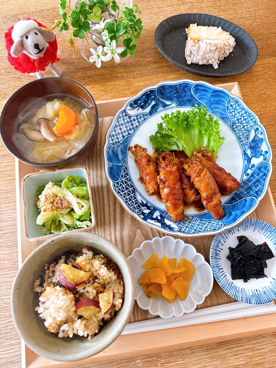 mikapiano_'s tweet image. 残った食材で色々

炊き込みご飯のおこげ
想像以上でした😂