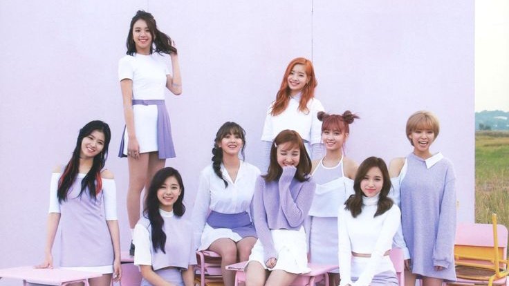 nmixxpics_'s tweet photo. “Blue Valentine” by NMIXX has now spent 27 days at #1 on the Melon Daily Chart, tying DAY6’s “Happy” for the most days at No. 1 for a JYP artist.

It’s also the longest-running Melon Daily #1 by a JYP girl group, surpassing TWICE’s “TT” after 9 years. https://t.co/DjzYaMcWcs
