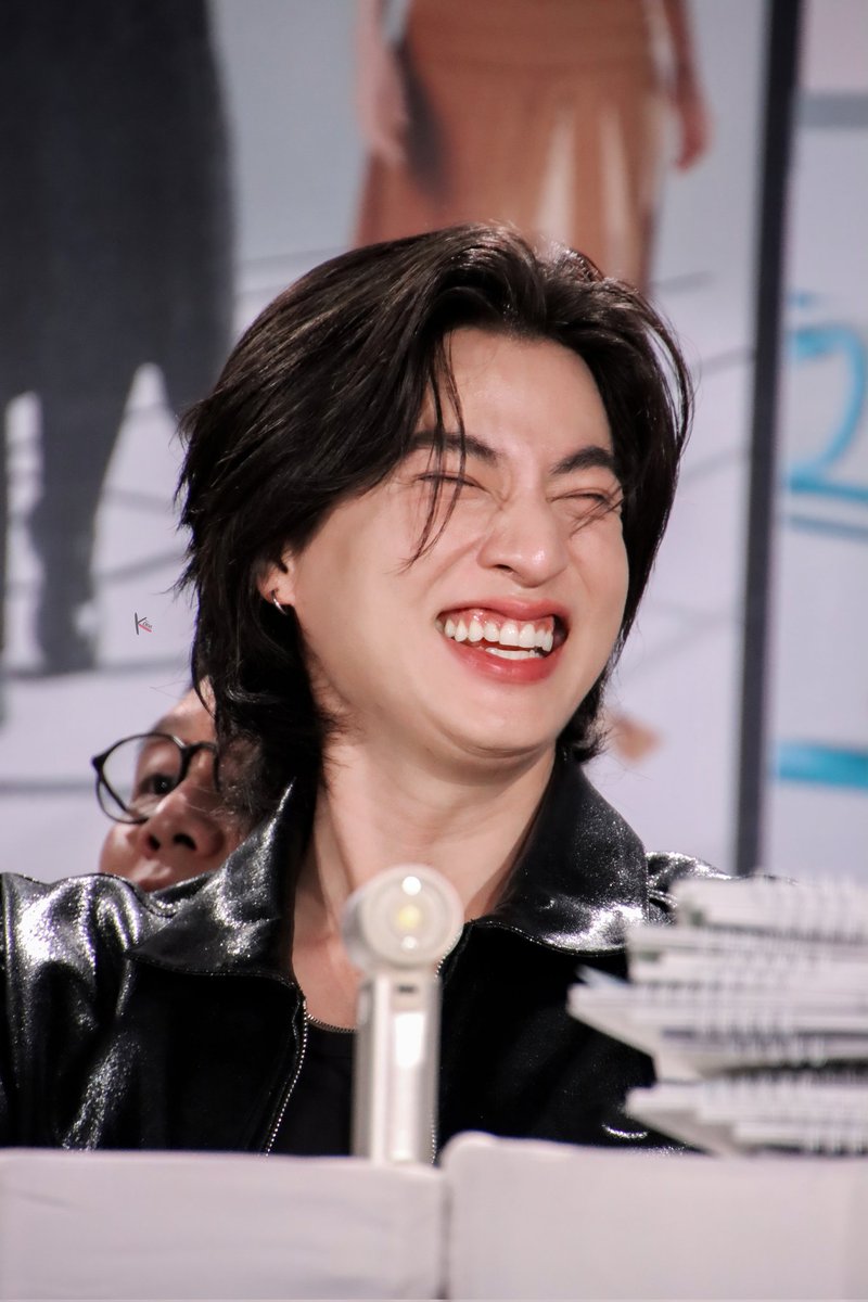 goofy_gulfy's tweet photo. โหหหห ยิ้มที่จริงใจ ตาปิดไปเล้ยยย 😝😝

GULF X CH3 CALENDAR
#Ch3calendar2026xGulf
@gulfkanawut #GulfKanawut
#เซ็นปฏิทินช่อง3ปี69D1 https://t.co/GrTywgHWA0