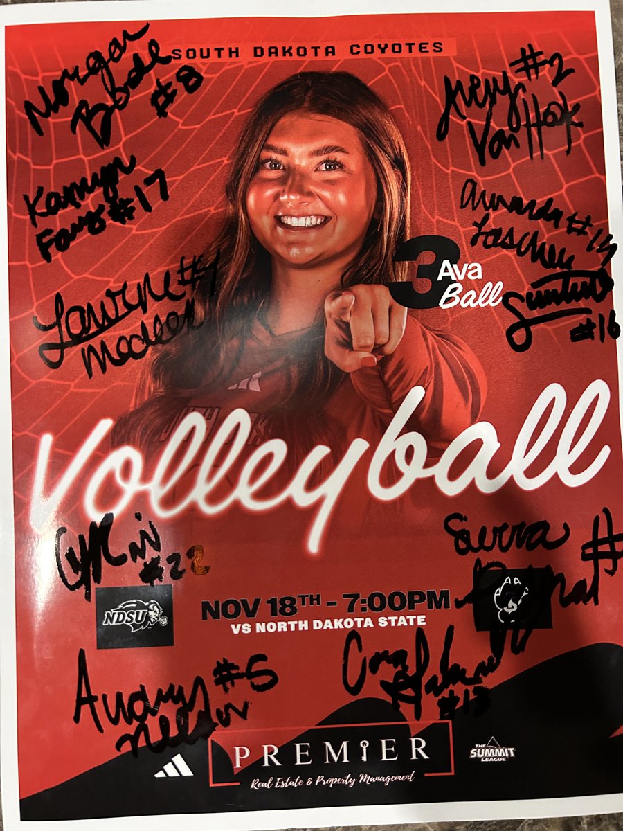 Shout-out to <a href="/averyvanhook/">avery van hook</a>, <a href="/morganbode_/">Morgan Bode</a>, <a href="/FarrisKamryn/">kamryn farris</a>, <a href="/amanda_loschen/">Amanda Loschen</a>, <a href="/LaurenMedeck/">lauren medeck</a>, <a href="/Audreyynelson/">Audrey</a>, <a href="/sam_untiedt/">Samantha</a>, <a href="/carlyries_/">Carly Ries</a>, <a href="/SierraPokharel/">Sierra Pokharel</a>, <a href="/avamarieball07/">Ava Ball</a>, Cora Hokenstad, and all of the <a href="/SDCoyotesVB/">South Dakota Volleyball</a> team for being amazing and signing autographs for <a href="/JD60pe5/">Jordan Decker</a>'s kids