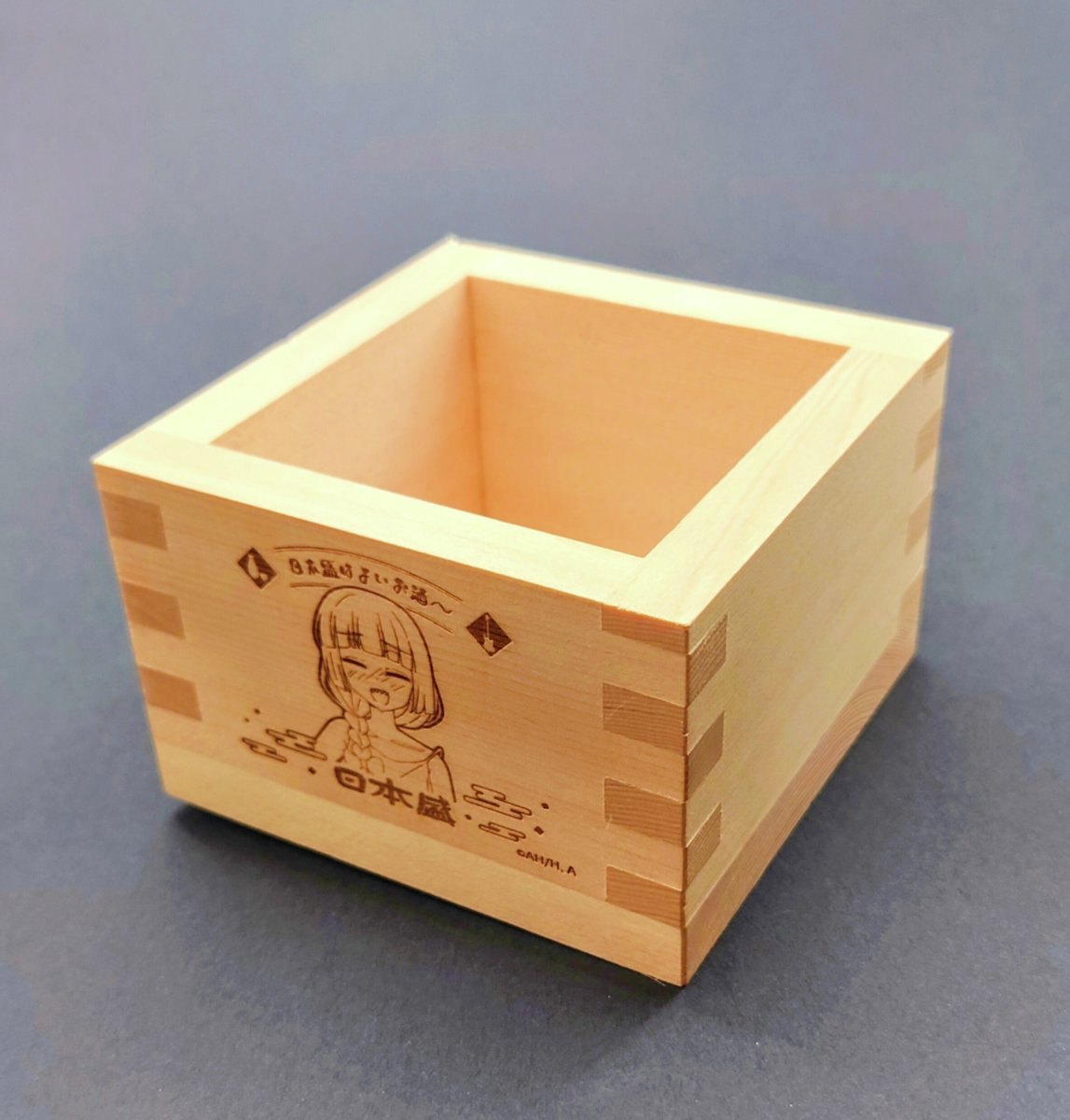 ONKYO_ANIME's tweet image. アニメ『#ぼっち・ざ・ろっく！』
#おにころ 関連グッズ販売中😳✨

#SICKHACK 『#ワタシダケユウレイ』を聴かせて熟成した日本酒🍶や、
#廣井きくり ビジュアルを使用した一合升など販売中です🙌🙌

🔽ECはこちら🔽
onkyodirect.jp/shop/pages/BTR…
※おにころカップ酒セットは店舗限定

#ぼざろ