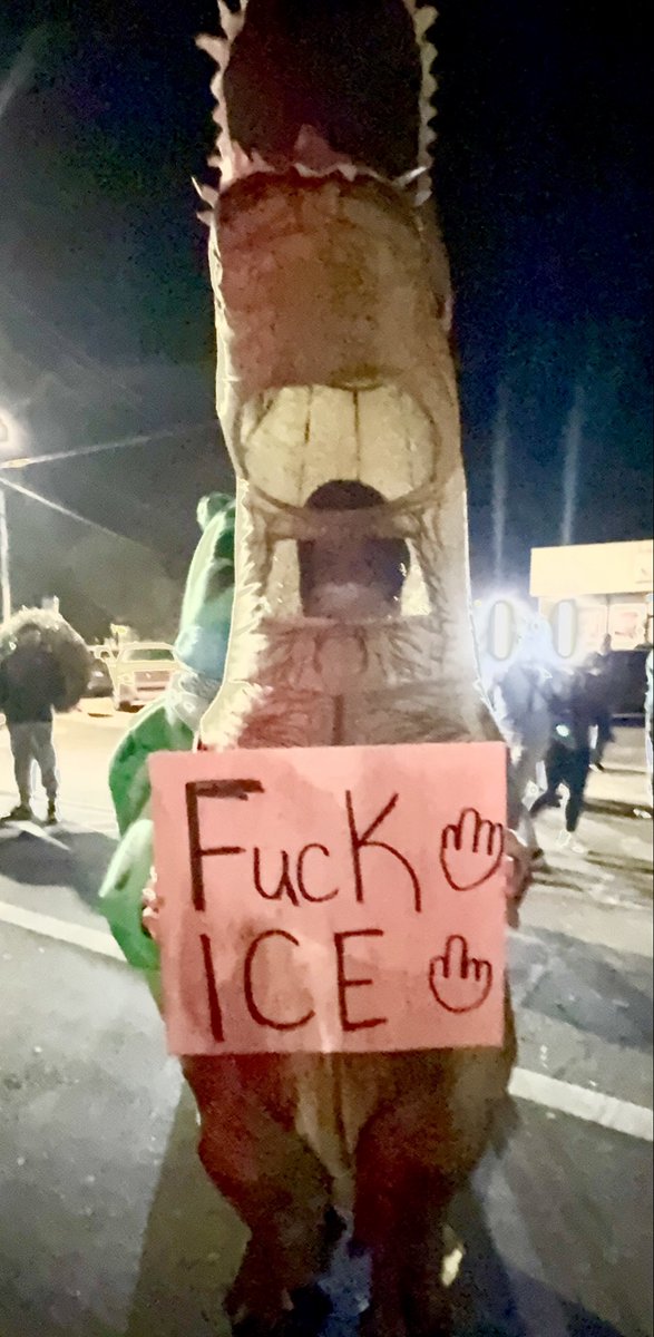 AliciaLalone's tweet photo. @Acyn @Acyn I was there for a while tonight. This is my neighborhood. There was nothing dangerous. We are out showing #international pride & supporting #EastSide & #CltCommunity. @FoxNews is a complete #FireHoseofLies. Please use real #local journalist if you are covering #CltNews https://t.co/6EBni90XMy
