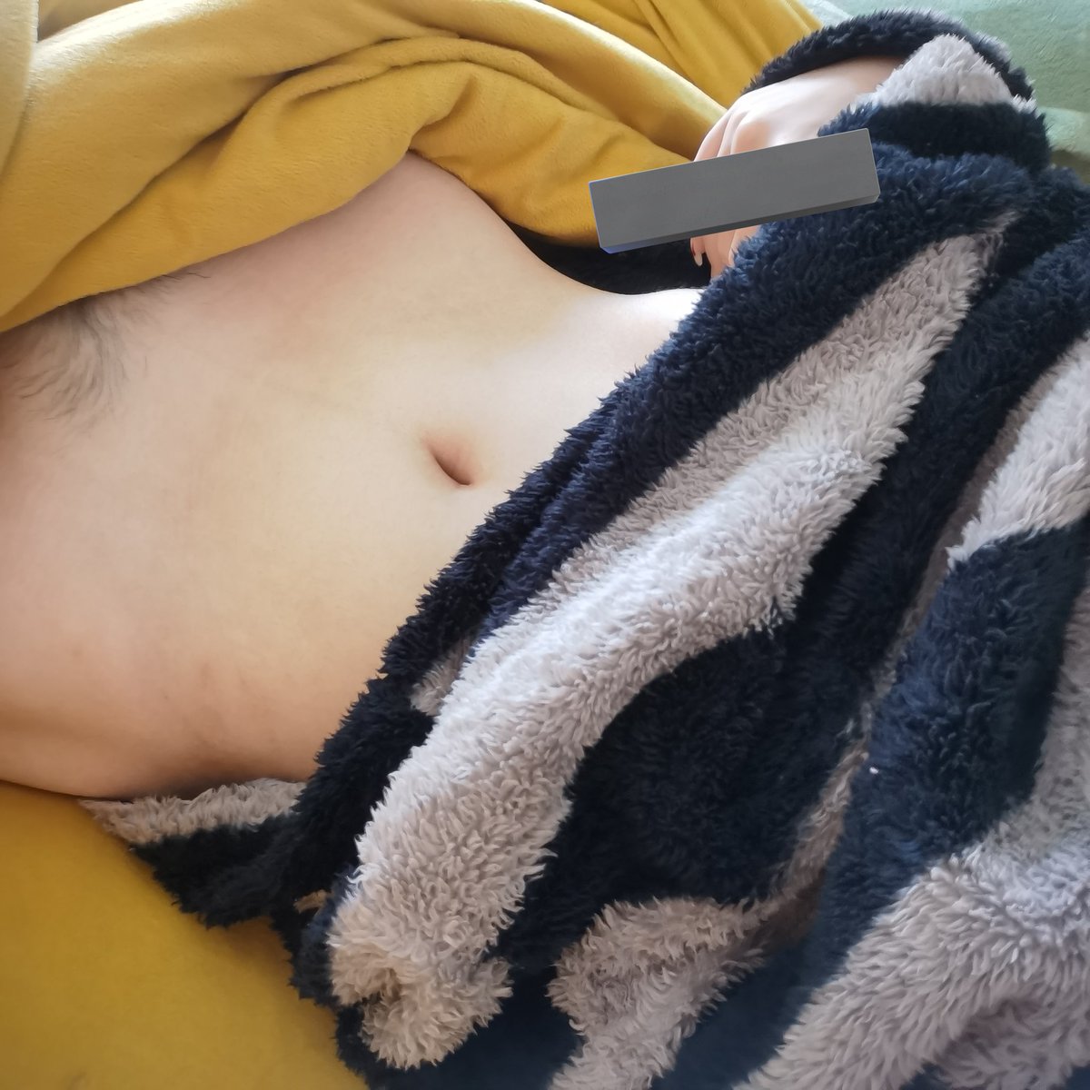 肚子扁扁