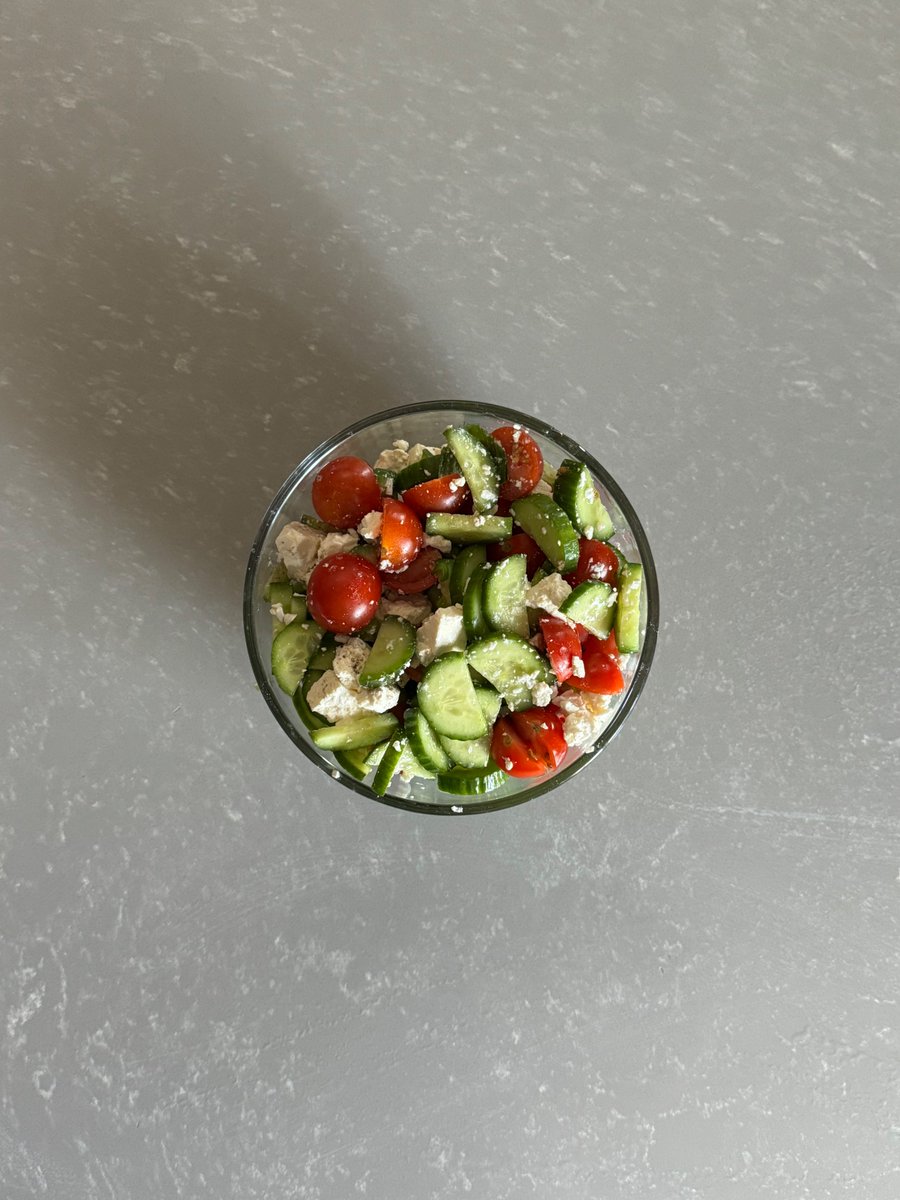 28I_330_8004's tweet photo. Nothing better than a bowl of #FruitAndVegetables... 🥒🍓Except maybe #Protein 🍳 #Yep #ImAChef 🧑🍳 #NoImNot https://t.co/kREHfo6dTn