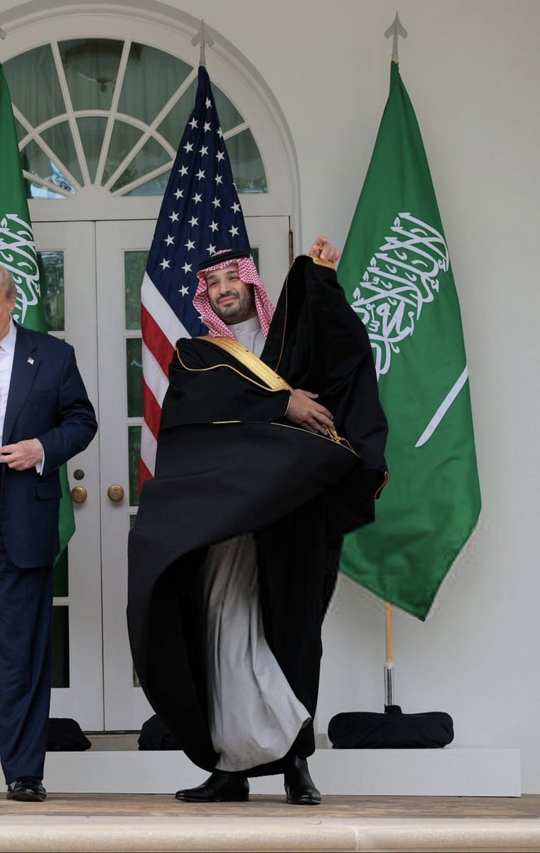 Sarah1_Abdullah's tweet photo. يالقوه اللي يستند فيها اوادم
 يالشامخ بطاريك و حلك و ترحالك 🤍

 #محمد_بن_سلمان https://t.co/OBqS71DdI4