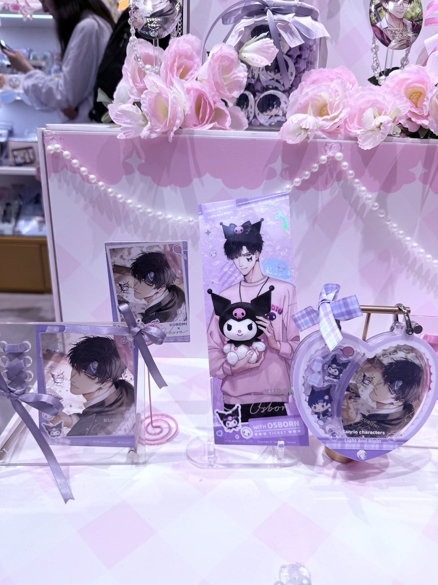 은혜갚을제비가된xiu (.ᓀ‸ᓂ) tweet media