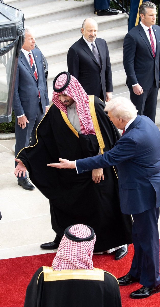 صورة أعجبتني 📸 
 #محمد_بن_سلمان_في_واشنطن