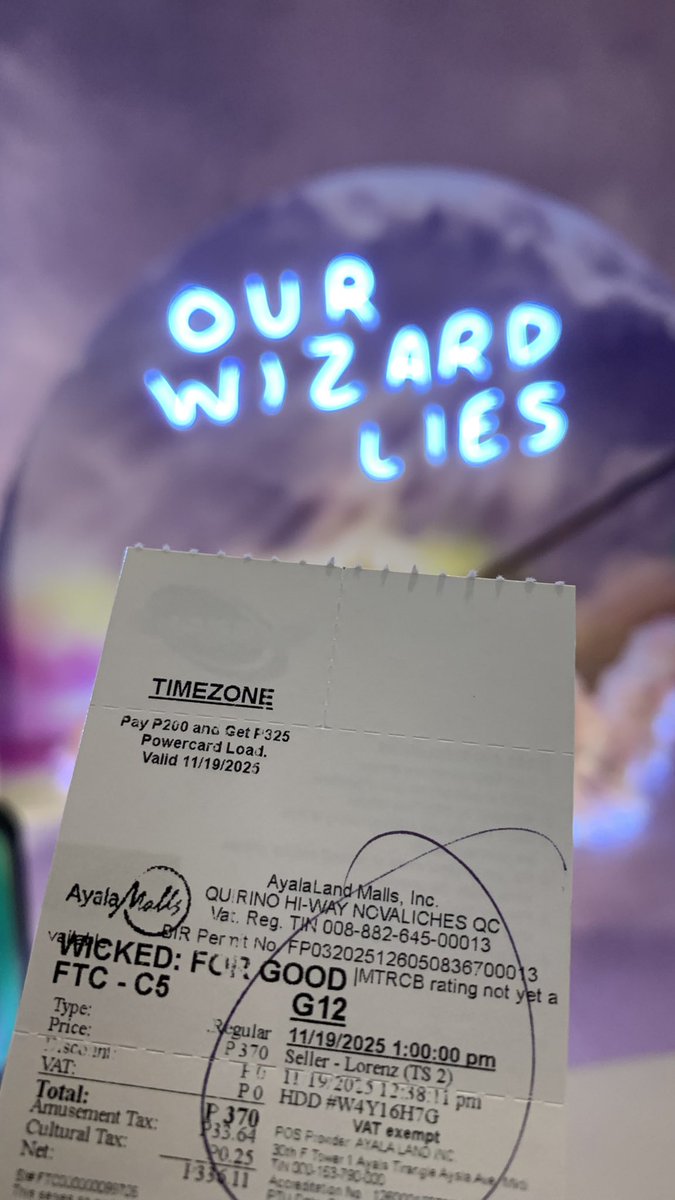 chrisdadeviant's tweet image. seated for wicked part ii