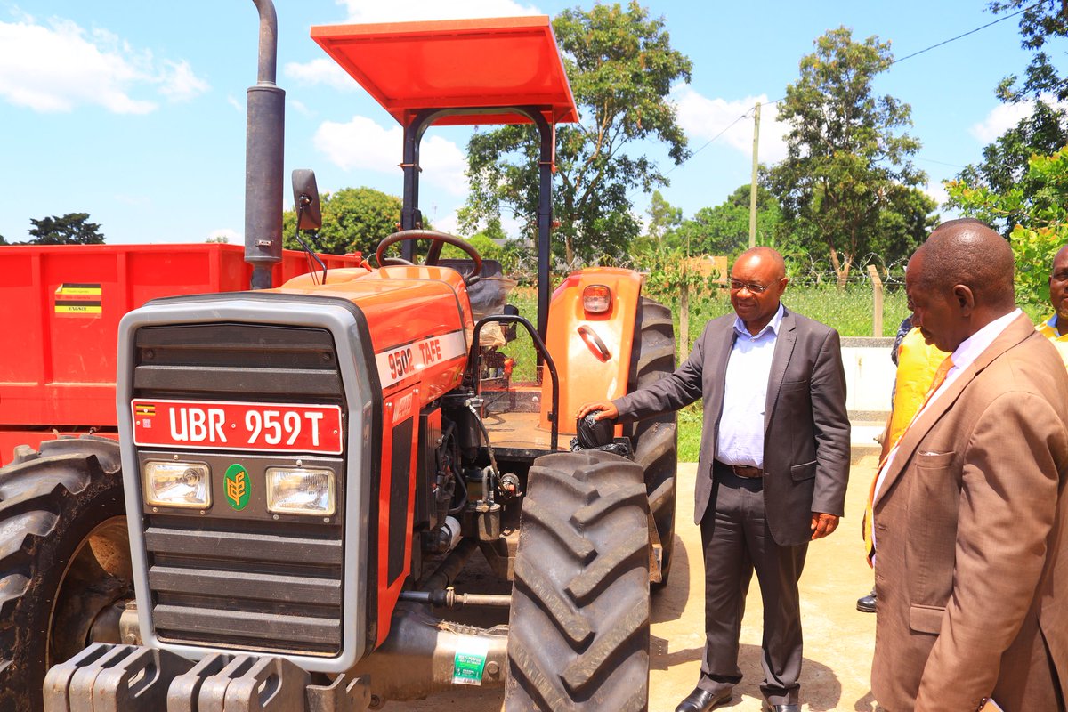 Raphael Magyezi tweet media