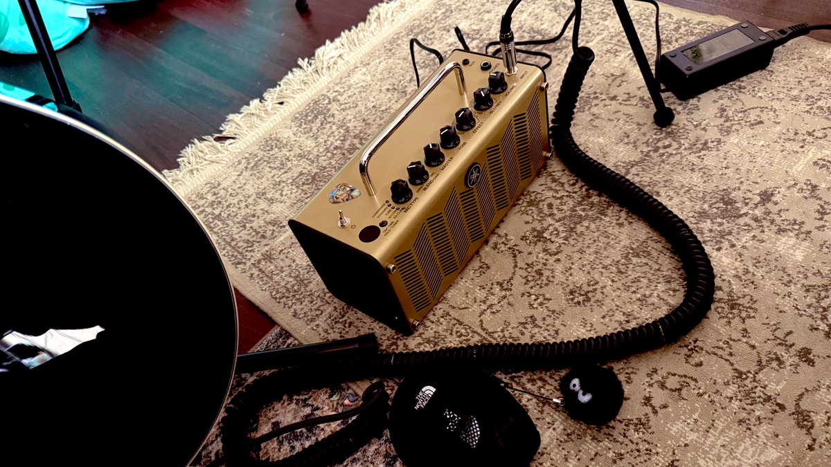 kn__log's tweet image. アンプきた！