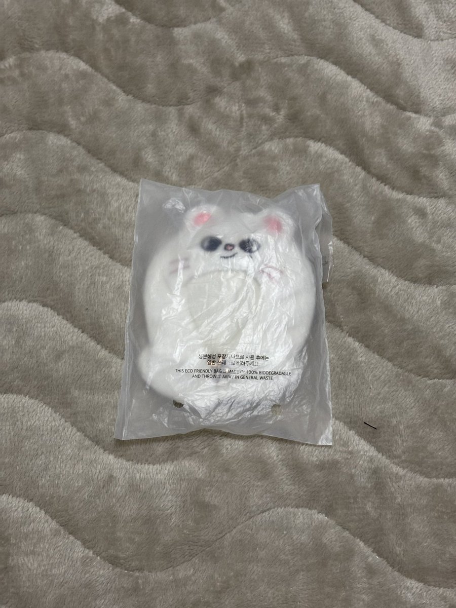 うい@お取引 tweet media