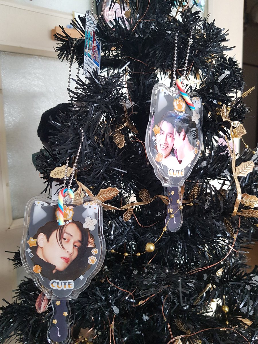 Si_Tamta_Si's tweet image. 2nd 🎄

#ChristmasTree #JesBible