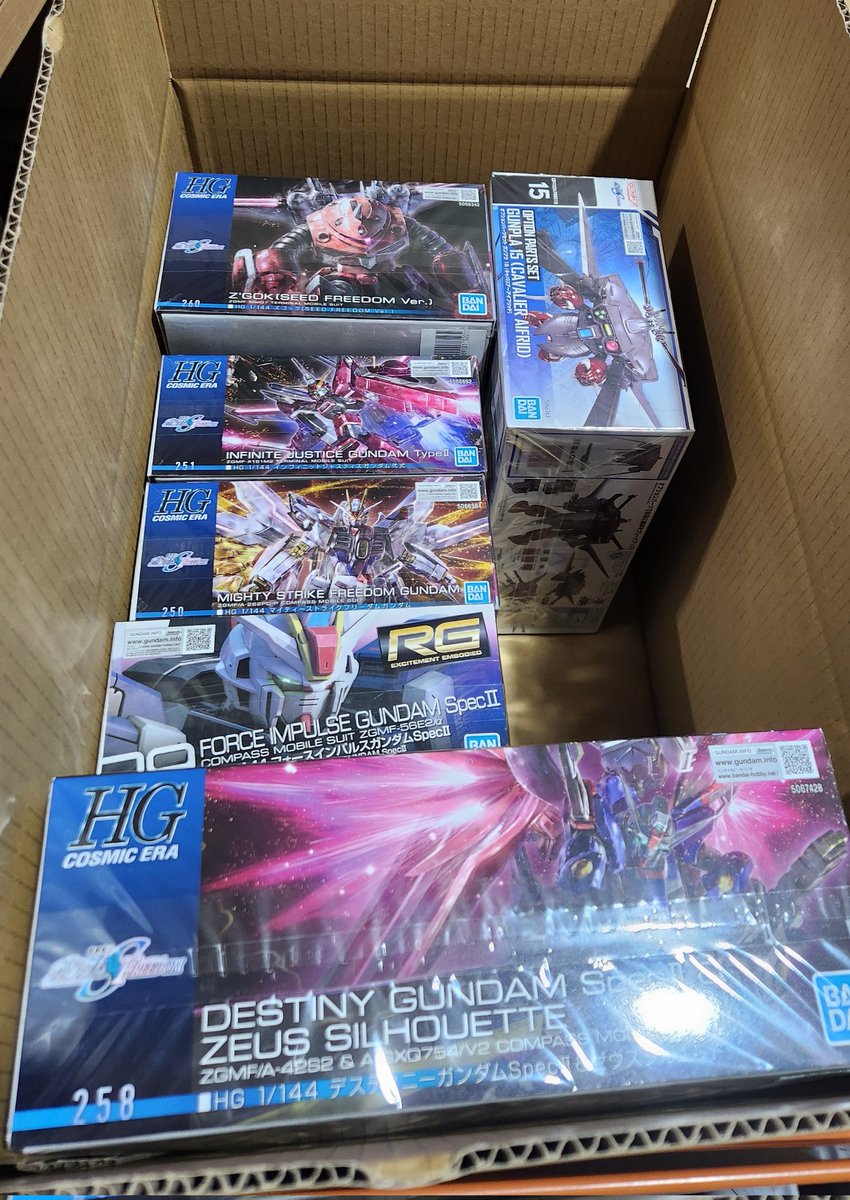 プラモデル31箱　まとめ売り 来年の正月に向けて、そろそろ福袋(福箱)作り始めます！ 今年も出来る