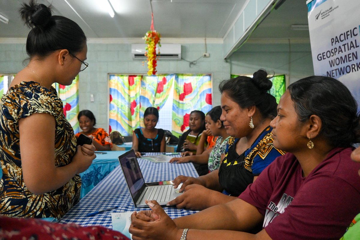 spc_cps's tweet image. On #GISDay2025, we honour the #Kiribati women who are mapping memory-scapes to digitise heritage, inform planning &amp;amp; rewrite their story of resilience. 

GIS isn’t just tech, it’s empowerment. #PGWN #COSPPac @GIZPacific

Read more: bit.ly/3K57uSl