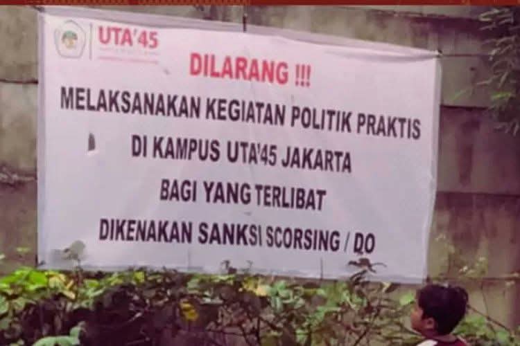 Sammi86Reborn's tweet image. Repost @BBCIndonesia

Mahasiswa diskorsing gara-gara gelar diskusi &apos;Soeharto bukan pahlawan&apos; – Orde Baru bangkit kembali?

Seorang mahasiswa dihukum skorsing oleh pimpinan kampus karena menggelar diskusi menolak Soeharto dijadikan pahlawan. 

Dan seorang politikus dilaporkan ke…