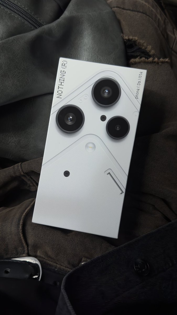 ขอบคุณทาง Nothing TH มากๆ กรี้ดดดดดดดดดดดด ละจอใหญ่กว่า 15 pro max ที่ใช้อีกอะ 🙏🏼😍🤍✨👀