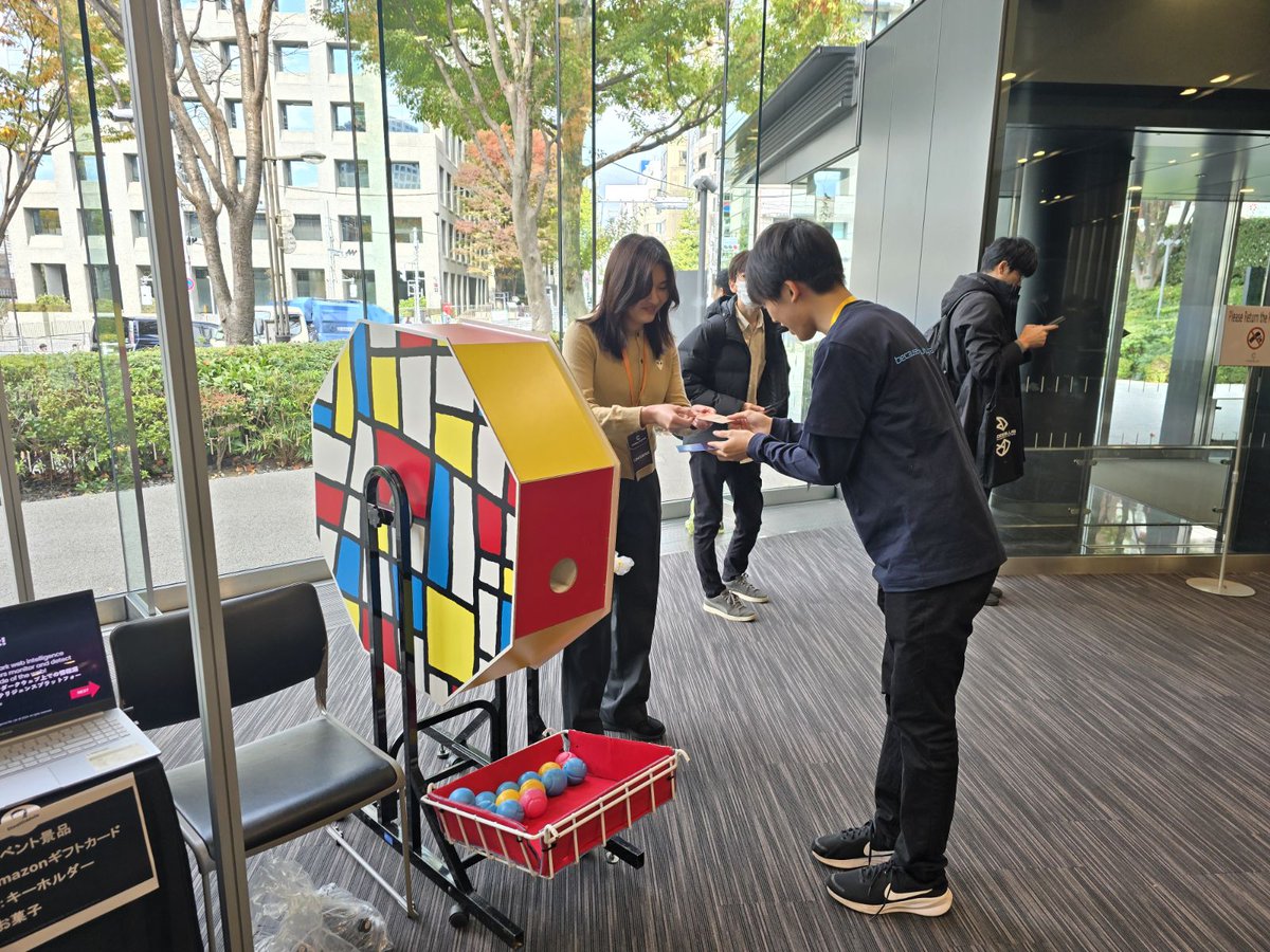 stealthmole_int's tweet image. 🚀 Code Blue – Day 2!
 Yesterday, we had two Grand Prize winners at our booth!
 Ready to try your luck today? 🎁 Come join our quiz &amp;amp; giveaway!
👀 If you stop by and listen to our short product overview,
 you can also receive a demo account to experience StealthMole directly.
📍…