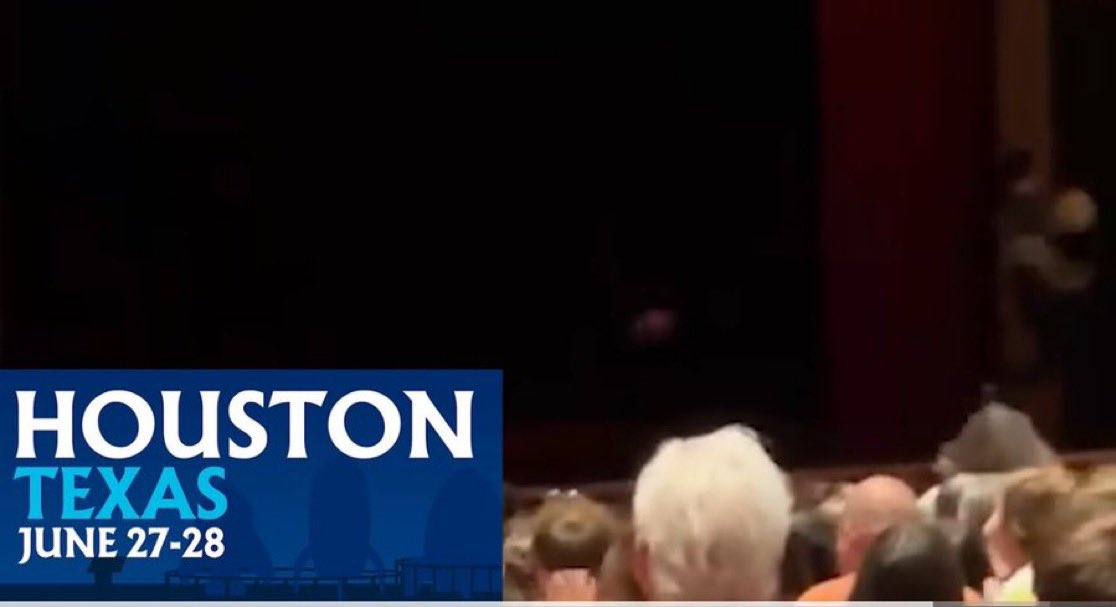 RoboticMoth's tweet image. Im actually pretty famous