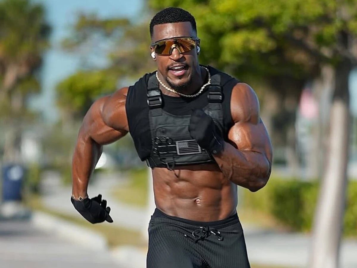 vinhlegacy's tweet image. this mf lost to Speed in a race and disappeared forever