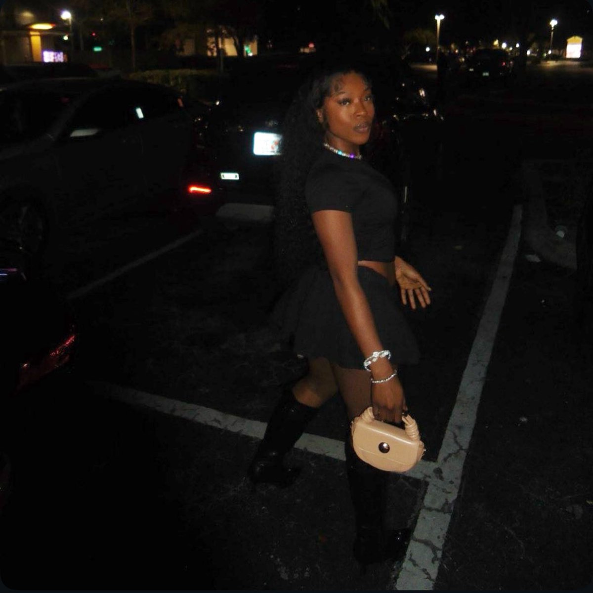 Y O T T I tweet media