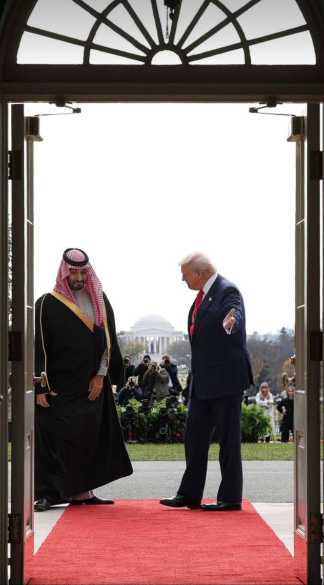 omar_sj1's tweet photo. هذه الصورة تجسيدًا بليغًا للمكانة المرموقة التي تتبوأها المملكة حاليًا على الصعيد العالمي وما تحظى به من تقدير 
#القمه_السعوديه_الامريكيه https://t.co/wcCeDchYQP