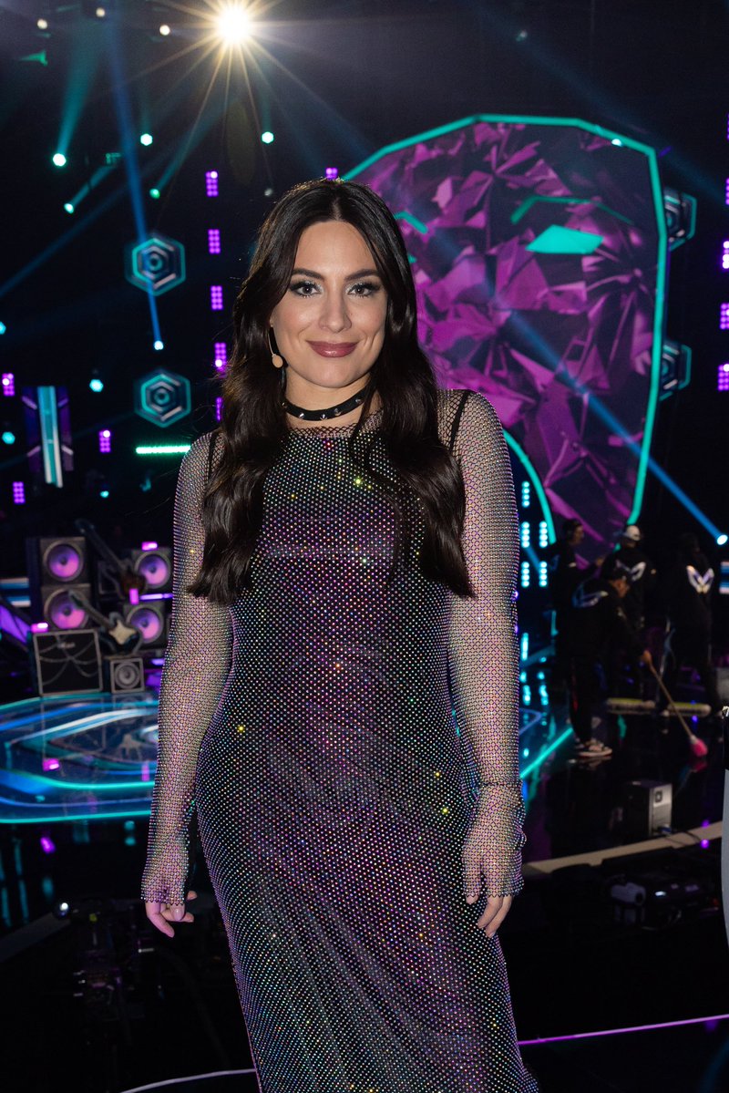 eslamascara's tweet image. En diva, toda preciosa luce @anabreco 💖✨

🎭🔍 ¿#QuiénEsLaMáscara?, disponible en @Canal_Estrellas , @univision y @vix
