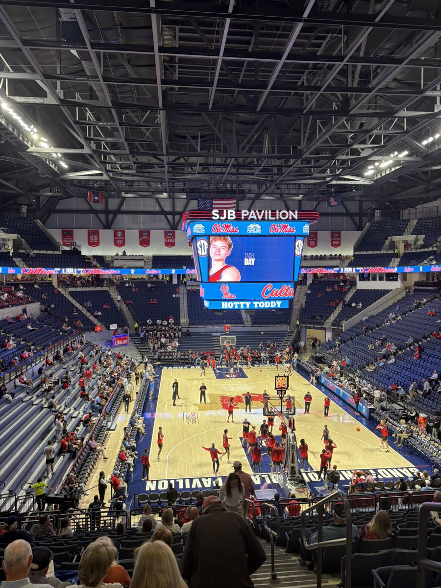 I’m back at SJB Pavilion for:

Austin Peay vs Ole Miss !
