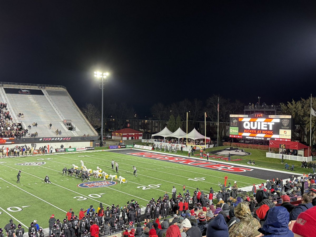 c_eggleson's tweet photo. Last midweek #MACtion in DeKalb! End of an era 🫡 @BarstoolBigCat https://t.co/f067Z1GLGu