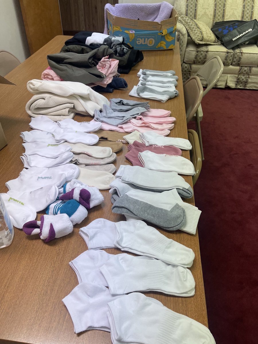 Thank you to Union Station Church for donating jackets and undergarments to our clothing closet. <a href="/Stephanie1Gregg/">Stephanie Gregg</a> <a href="/EllJayDee_AP/">Lesllie Dowling</a> <a href="/SumterSCSchools/">Sumter School Dist.</a> <a href="/DrShirleyGamble/">Dr. Shirley Gamble</a>