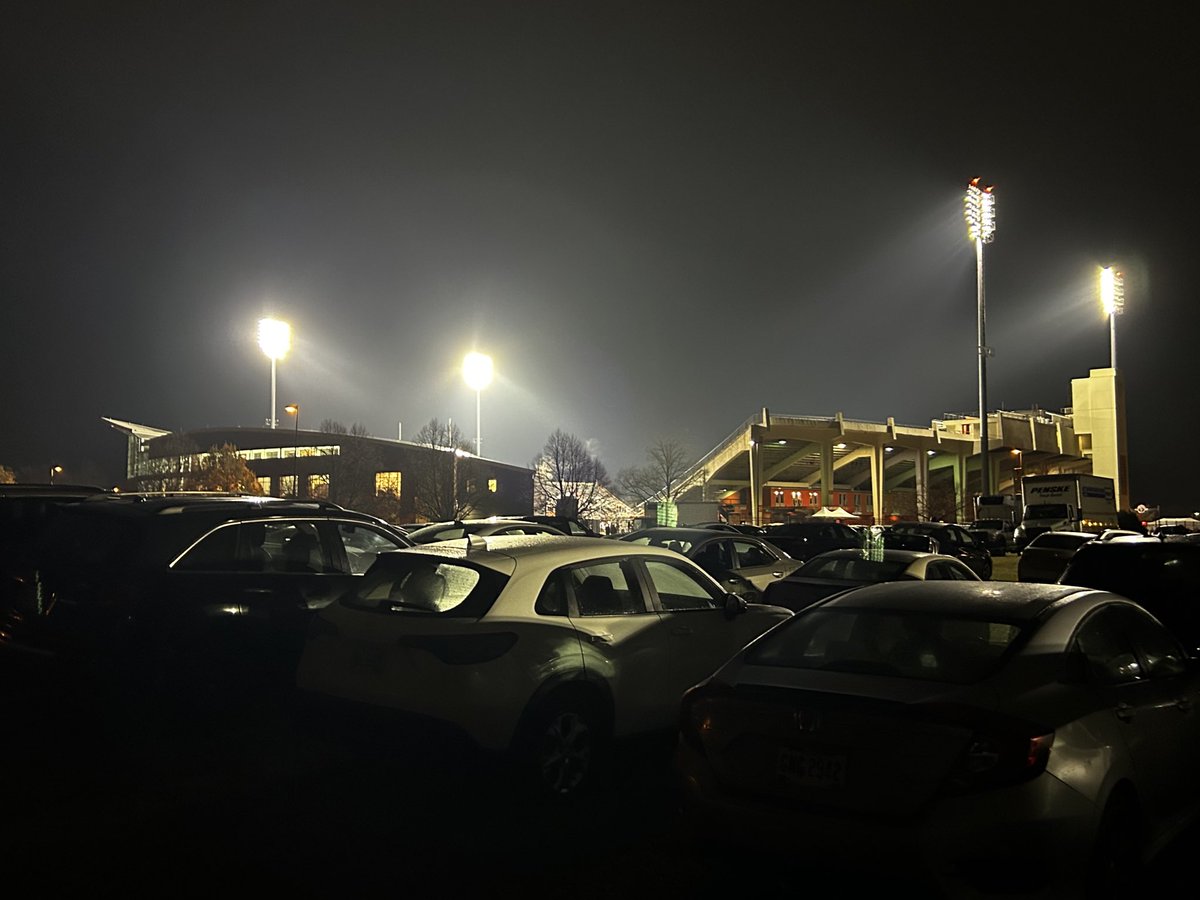 Doyt goin up on a Tuesday! Tonight is BG’s final home game of the season; the Falcons welcome in the Akron Zips. Cant wait for my first taste of MAC-tion!