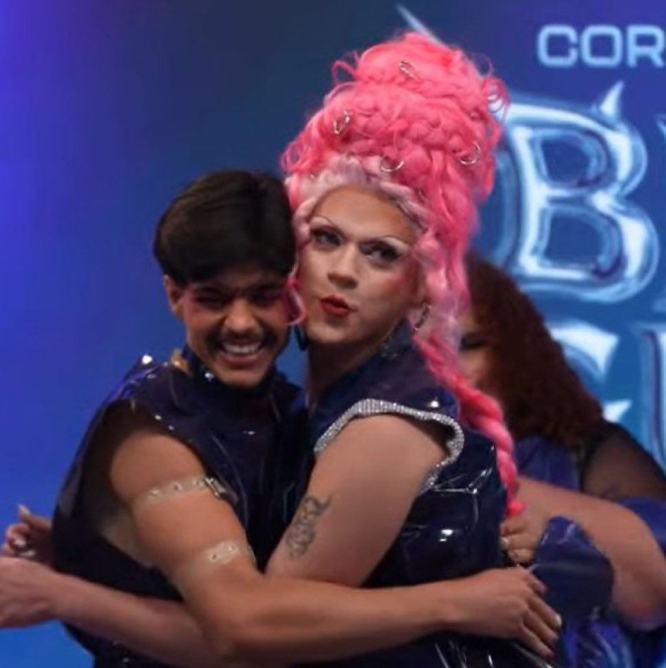 ADaCotaMonteiro's tweet image. Amizade 🤍
#CorridaDasBlogueiras