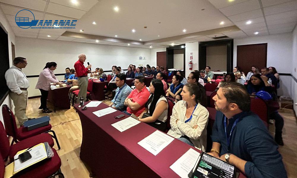 Concluimos con éxito el curso “Operación Marítimo-Portuaria”, dirigido por Cristian Bennett. Agradecemos a los participantes por su entusiasmo. En AMANAC seguimos impulsando la profesionalización del sector. ⚓️ #AMANAC #OperaciónPortuaria #LázaroCárdenas