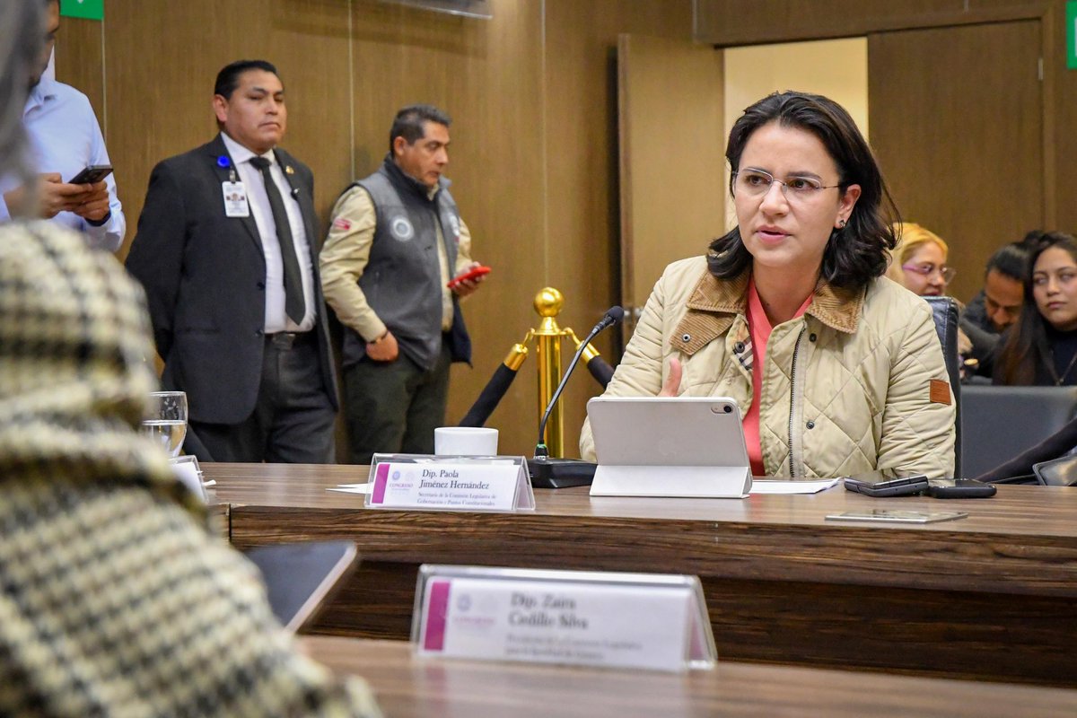 En las Comisiones Unidas de Gobernación e Igualdad de Género, damos seguimiento a la agenda legislativa para conciliar la vida laboral y familiar.

Sacamos los pendientes en oficina y cerramos el día en una reunión de trabajo en la <a href="/jcedomex/">Junta de Caminos del Estado de México</a> con el director <a href="/ArielJuarezMx/">Ariel Juárez</a>, para