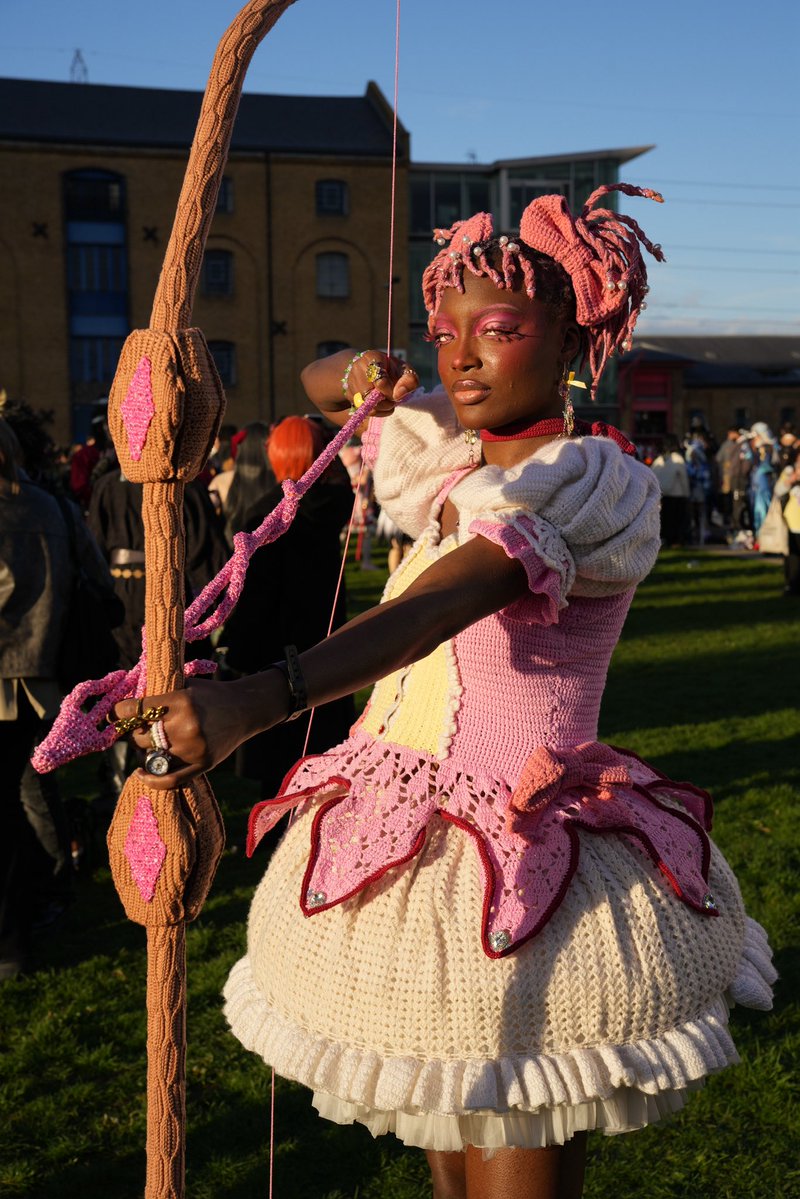 tobicrochets's tweet image. It&apos;s my time to shine 🙏🏾 &amp;amp; one thing imma do is crochet a weapon 🙂‍↕️