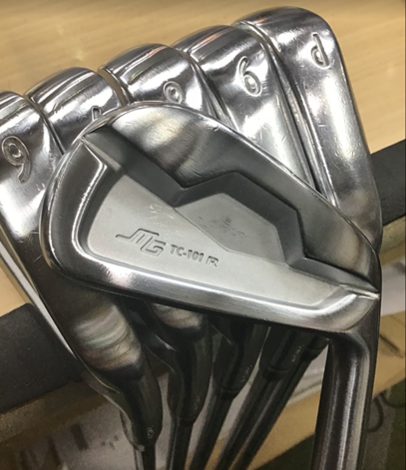 おはようございます。 三浦技研のTC101タイプR タイプRは通常のモデル