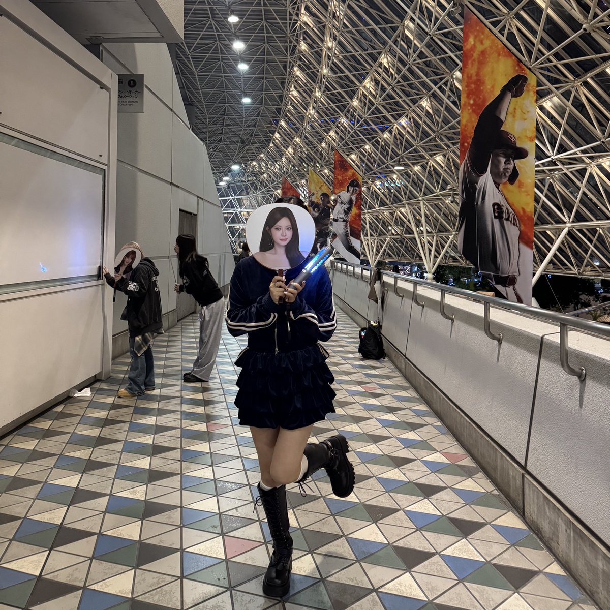 s0le_o's tweet photo. なんでこんなに楽しいのってくらいルセラえぐかったです✨
ダブルアンコールもメロクロ登場もスパゲティも全部全部良すぎたよお😭

은채ビジュ神ってたし一生推します♡✴︎

#LE_SSERAFIM #르세라핌 
#fearnotと繋がりたい #ピオナと繋がりたい
#EACY_CRAZY_HOT_ENCORE_TOKYODOME https://t.co/c2nOgVMlLt
