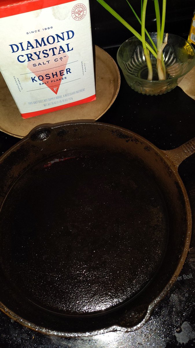 Gotchu bro

Clean your cast iron  just like this