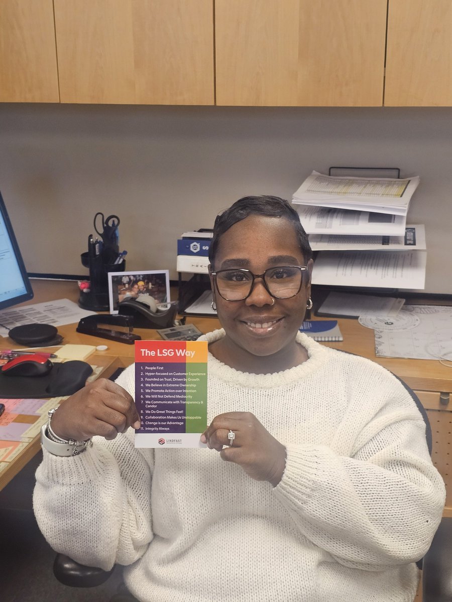 ProferredRivets's tweet image. Recently, I visited Stelfast, Inc., walked thru 2 whse, met incredible people &amp;amp; discovered something that spoke to me as a marketer: the meaning behind our colors. Orange fuels our innovation.
Red drives our determination.
Green anchors our reliability.
Blue earns your trust.