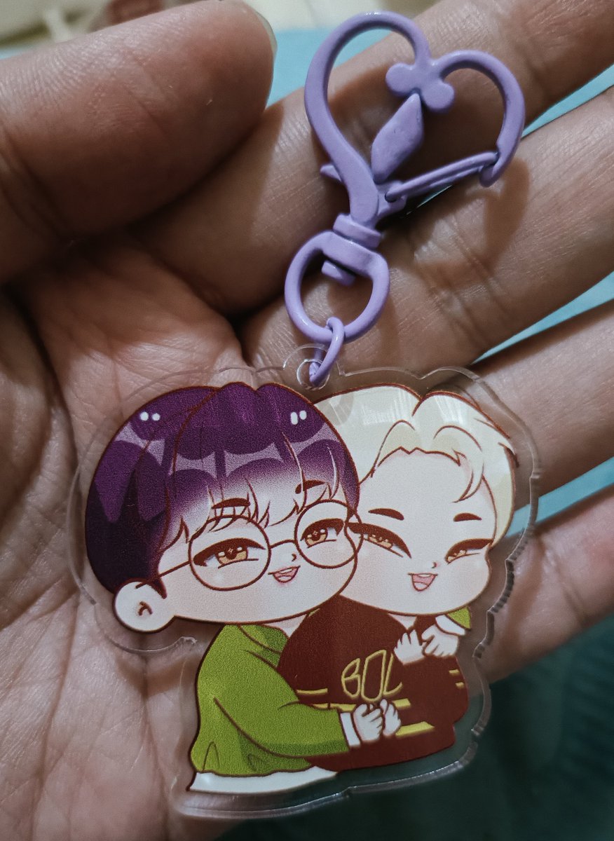 (Mini Give away) sesuai janji kalau secured ticket New SG, aku mau GA 
- 3 set PC sesuai pic
- 2 set (Cahol+ Hand Mirror+keychain sunu)
- 2 album only SVT Japan shohikigen 

Syarat
- Carat only
- RT+like this post
- reply 

End 20.11.2025 pukul 20.00

Thanks you Caratdeul