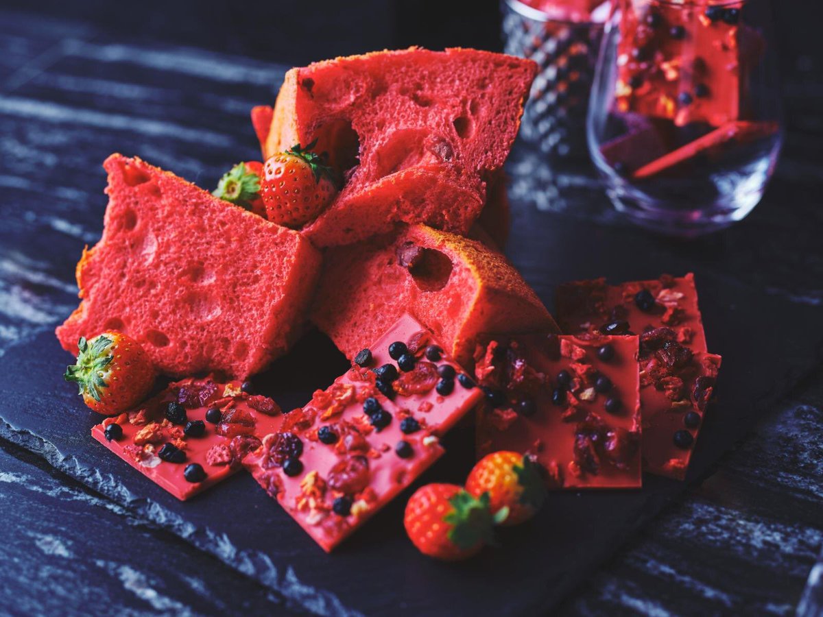 ______hnjs's tweet image. コンラッド大阪

🍓♥️ジ・エレガント レッド
ストロベリースイーツビュッフェ
.˚⊹⁺‧┈┈┈┈┈┈┈┈┈┈┈┈‧⁺ ⊹˚.

期間♥️12月1日～2026年2月23日＿✍︎
場所♥️コンラッド大阪 アトモス・イタリアンダイニング 40階 にて