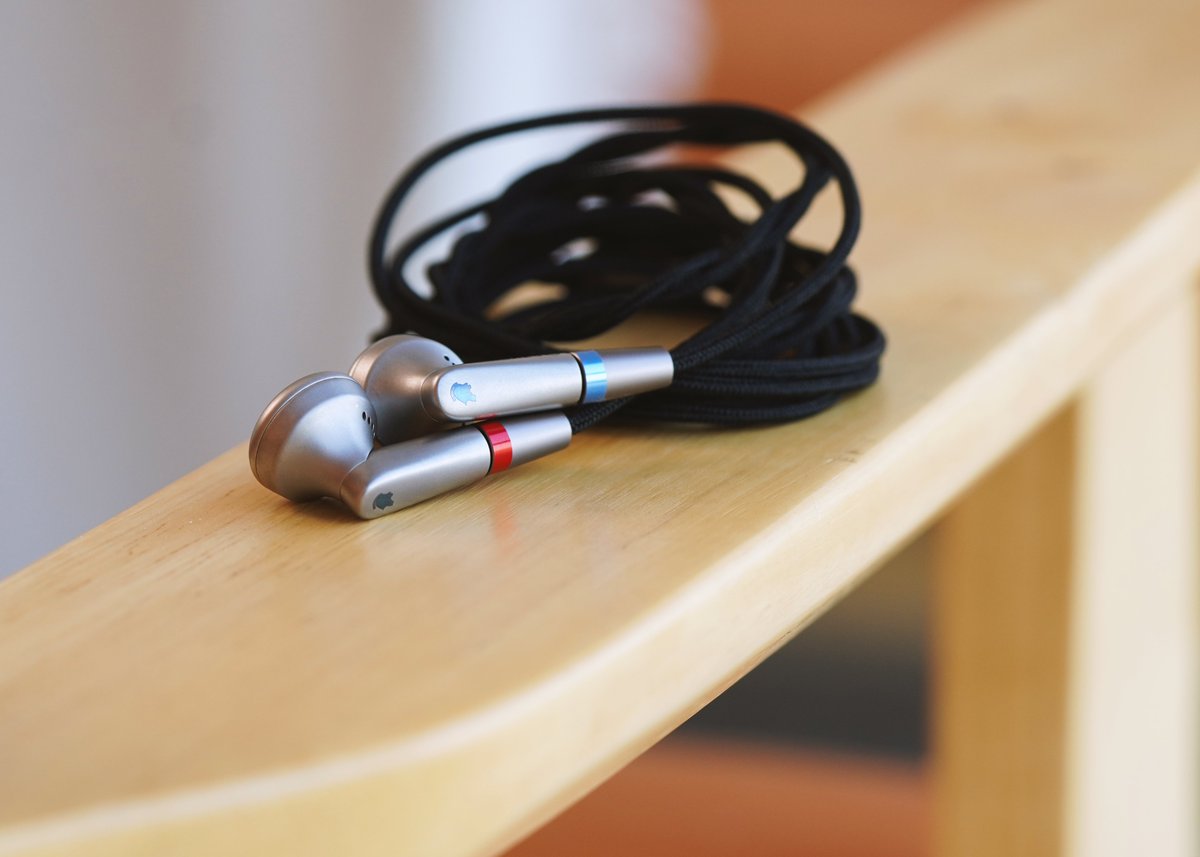 NicehckAudio's tweet image. Now Available: NICEHCK EBX25Ti LUDENS Limited-Edition Earbud
Price: USD $399
Limited quantities available.
NICEHCK Official Website：
nicehck.com/products/ebx25…
AliExpress NICEHCK EBX25Ti LUDENS： aliexpress.com/item/100501037…
#NICEHCK #LimitedEdition #Earbuds #AudiophileGear #hifi