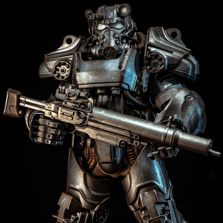 CommentForYou's tweet image. #dispatch 
#Fallout 

Headcanon: Robert is actually a Fallout Fan, seeing how his suit is very similar in terms of design to that of Power Armor