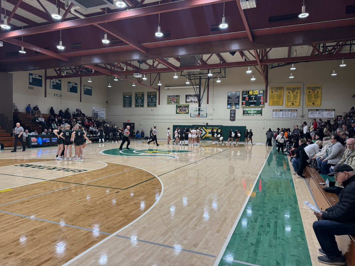 hardestymatt12's tweet photo. It’s opening night for #wisgb so I am out in Greendale to catch @WUHS_Athletics taking on Martin Luther.

The Wolverines defeated the Spartans 45-40 early on last season. https://t.co/aDqqq93KRz