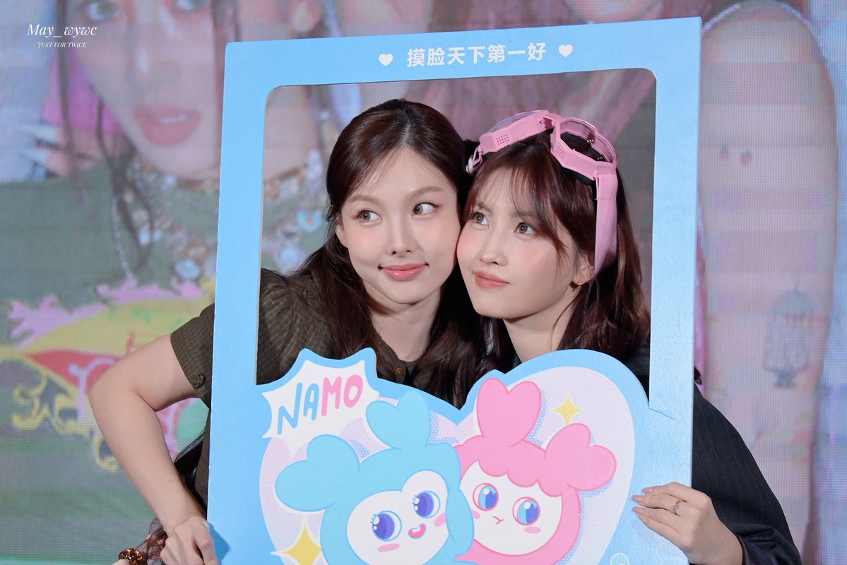 May_wywc's tweet image. 251115
😙🥺
#TWICE #트와이스 
#나연 #NAYEON #ナヨン
#모모 #MOMO #モモ