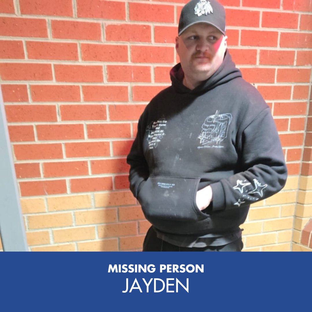 VictoriaPolice's tweet image. Jayden is missing. The 24-year-old was last seen at Norther Hospital, Epping on Saturday 15 November. Jayden is known to frequently use public transport. He is also known to frequent Hospitals, McDonalds, and the Frankston area.  ☎️ Wallan Police Station on (03) 5782 0400.