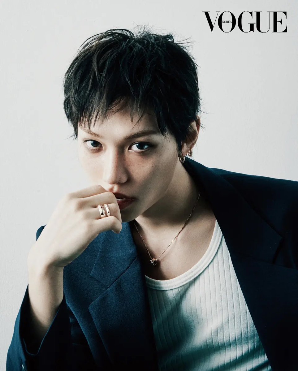 spearhyunnie's tweet image. OMFG THESE PHOTOS OF FELIX