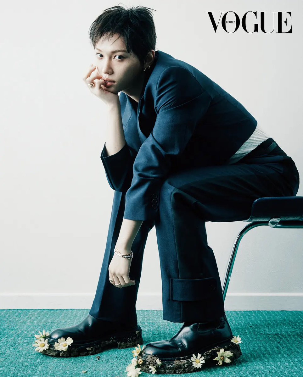 spearhyunnie's tweet image. OMFG THESE PHOTOS OF FELIX