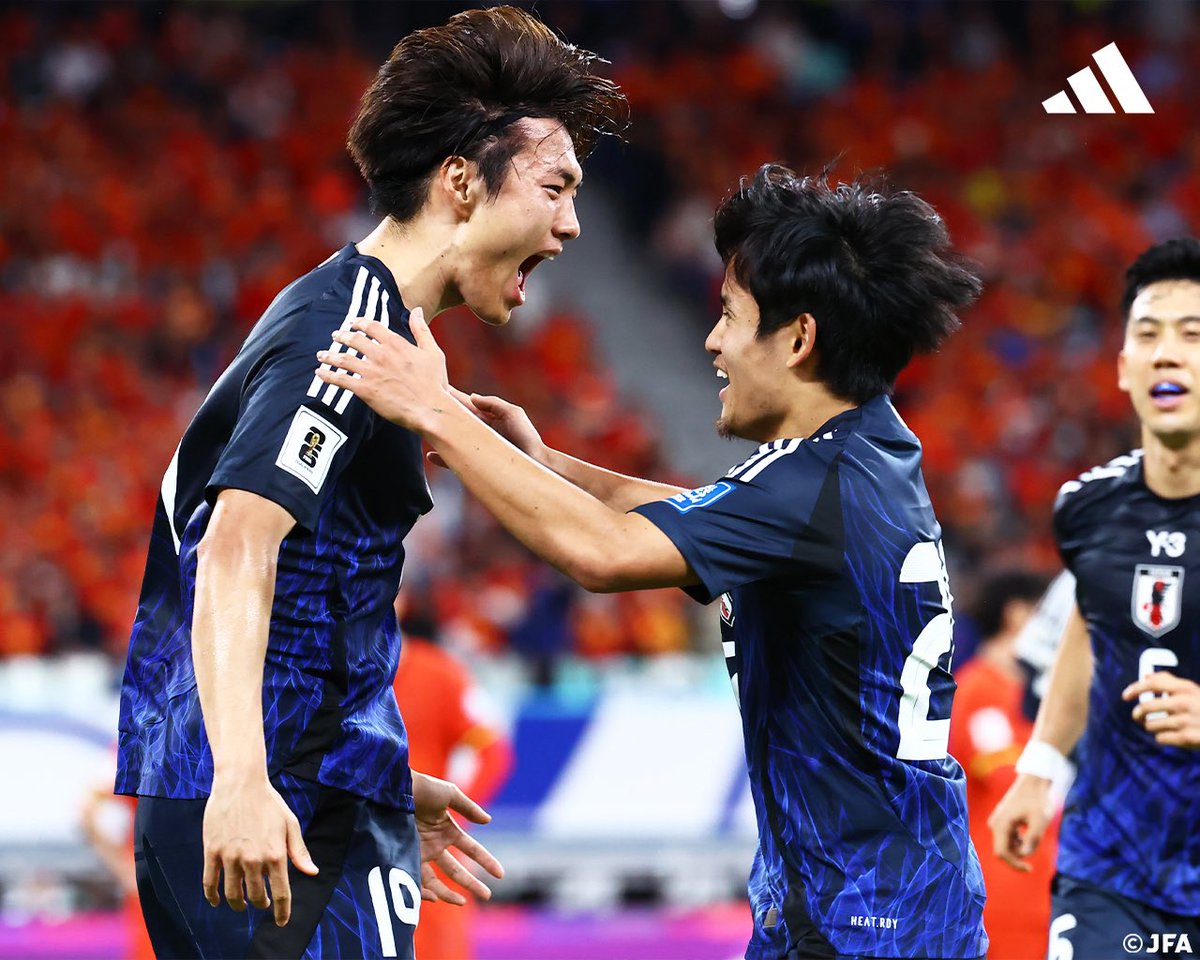 ワールドカップカタール2022開幕戦来場者限定スーベニアセット　おまけ付 61JZd3f3T2L._AC_UF350,